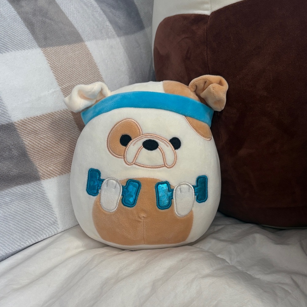 3/$20 7” Brock the bulldog - Wellness squad, Five below 2022 US exclusive